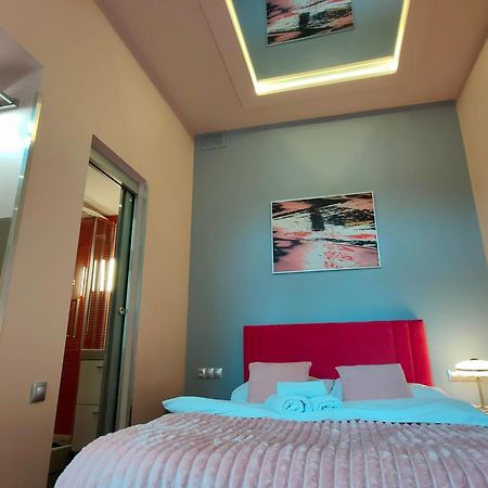 Mirror Pink Studio Apartment Krakow Dış mekan fotoğraf