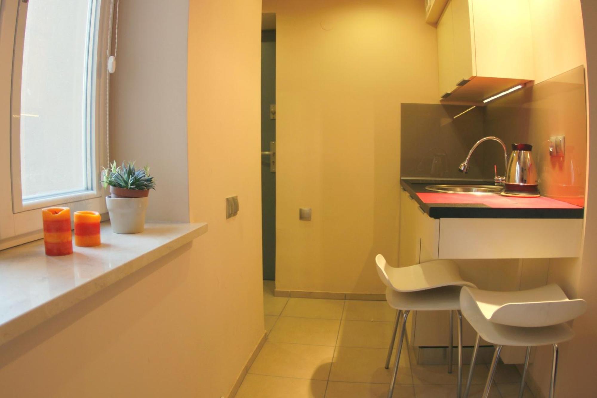 Mirror Pink Studio Apartment Krakow Oda fotoğraf